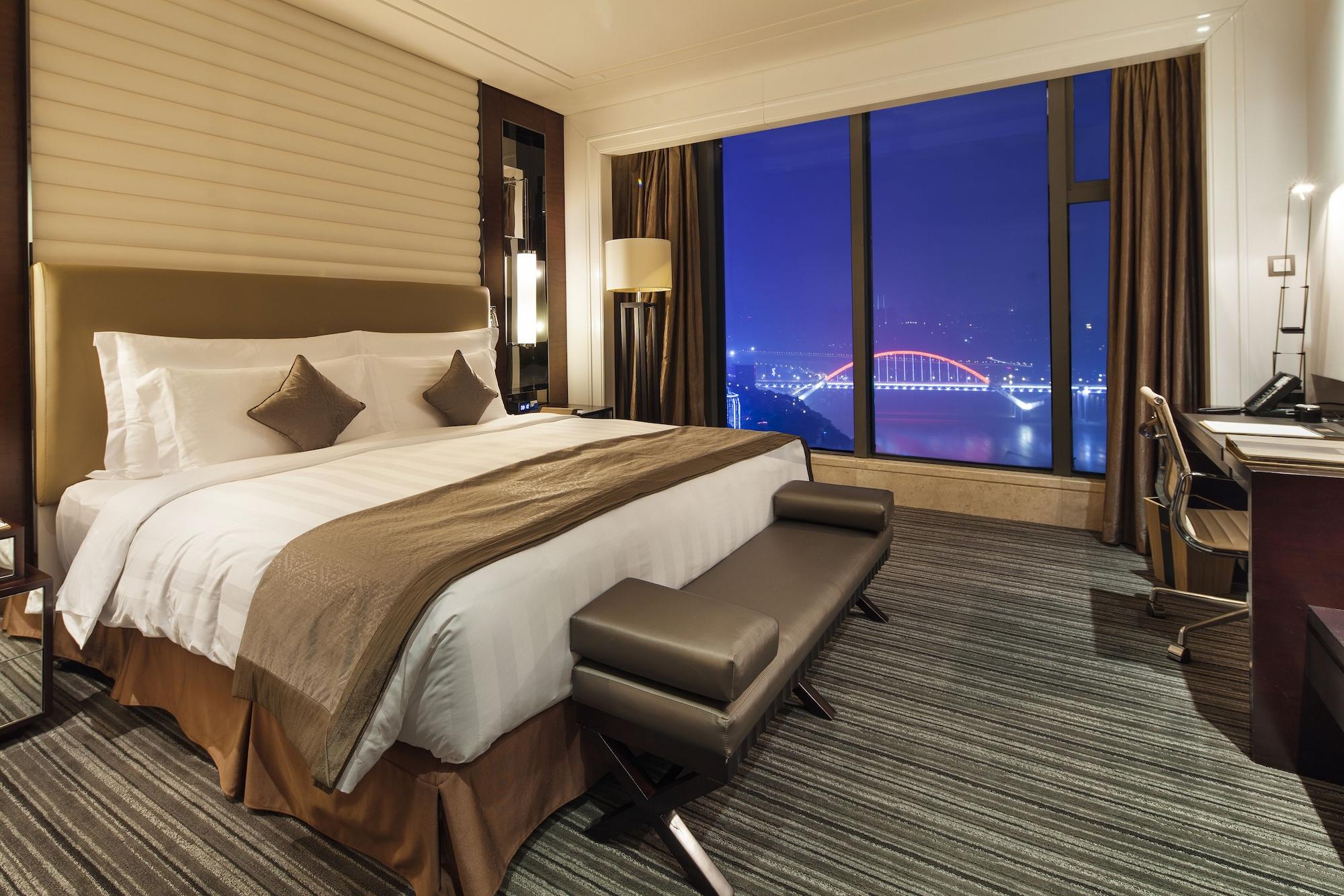 Radisson Blu Plaza Chongqing - Free 2 Bottle Of Local Beer Per Room During Stay Ngoại thất bức ảnh
