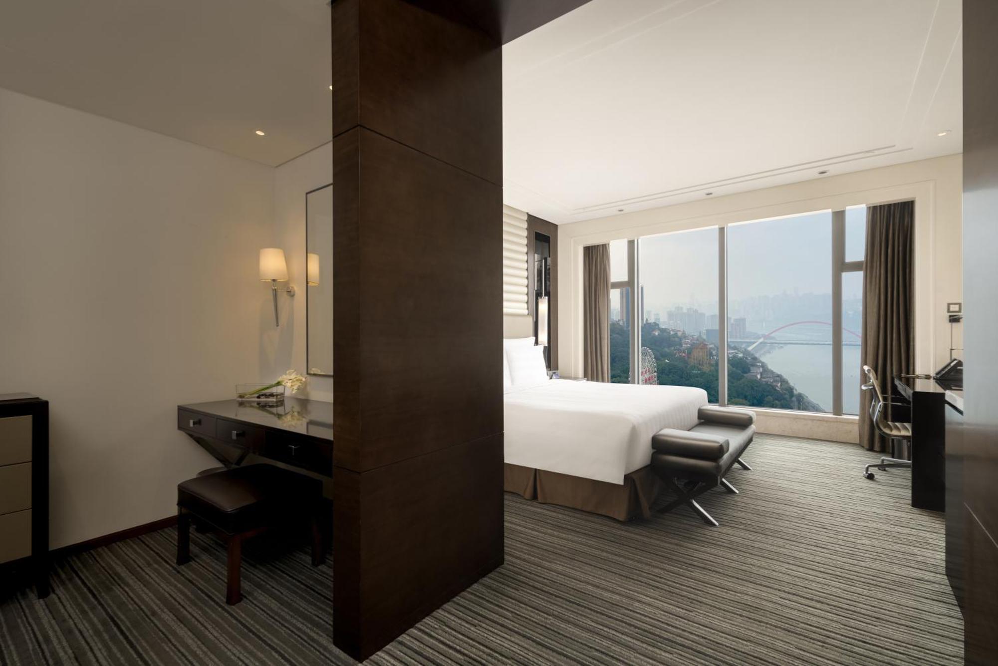 Radisson Blu Plaza Chongqing - Free 2 Bottle Of Local Beer Per Room During Stay Ngoại thất bức ảnh