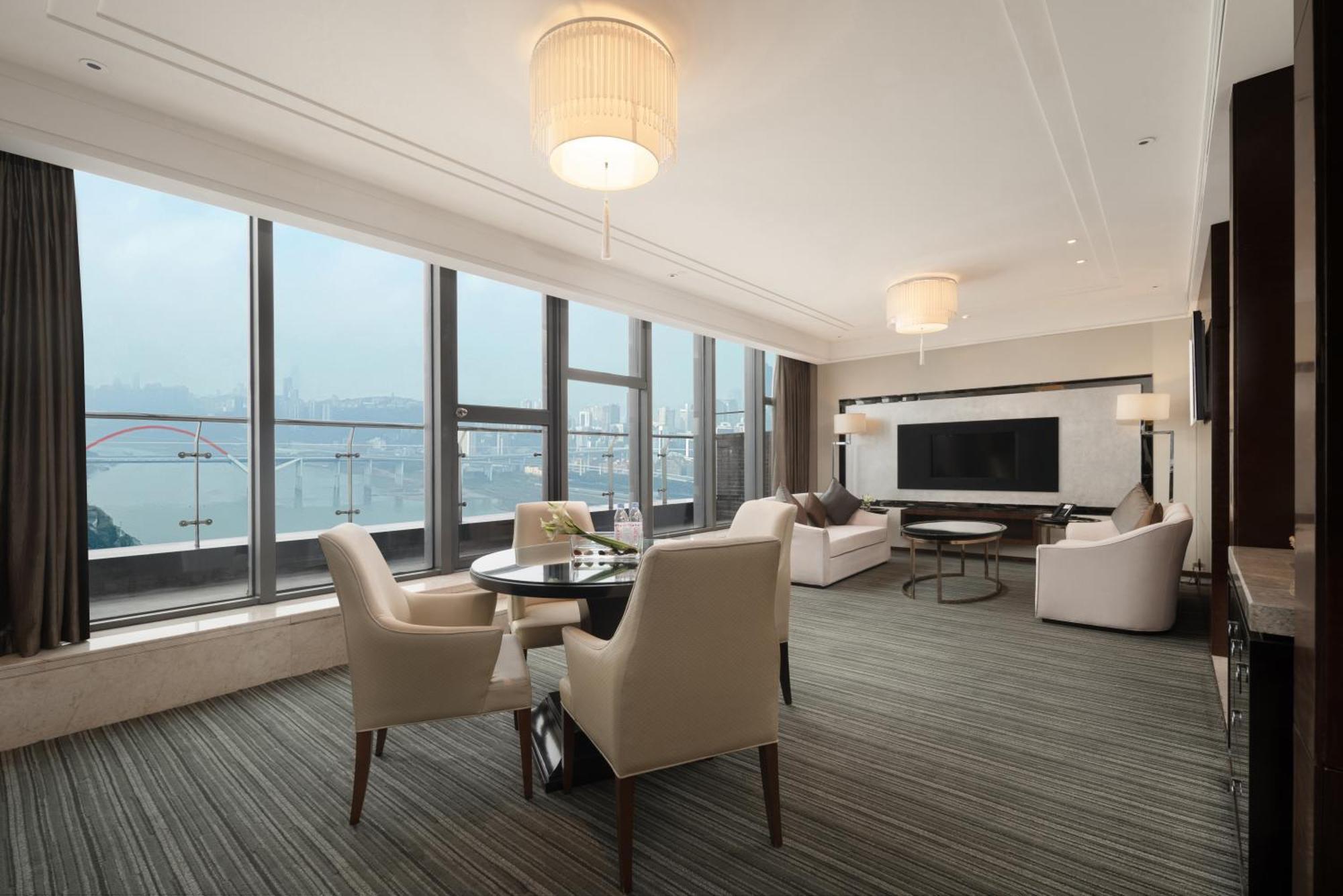 Radisson Blu Plaza Chongqing - Free 2 Bottle Of Local Beer Per Room During Stay Ngoại thất bức ảnh